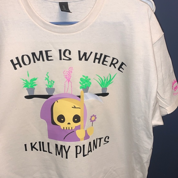 NEW!! “WHERE I KILL MY PLANTS” tee - Picture 1 of 7